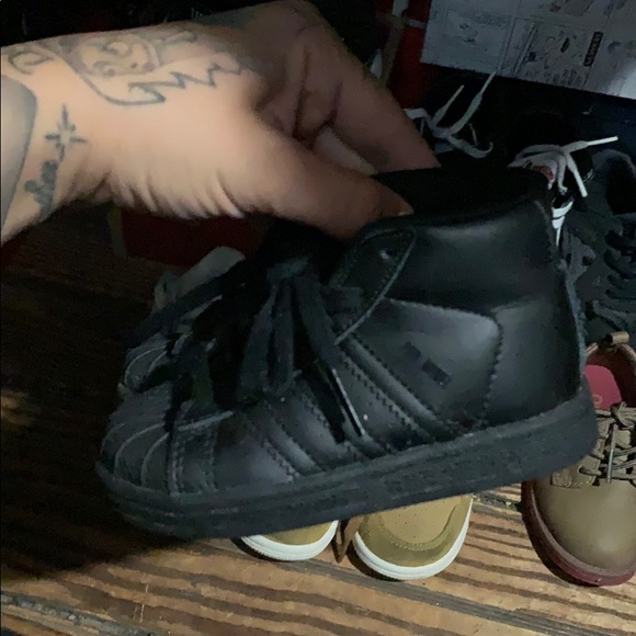 Adidas - Picture 2 of 5